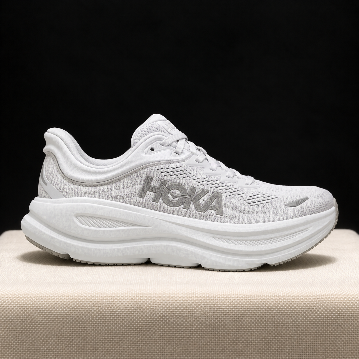 hoka-011